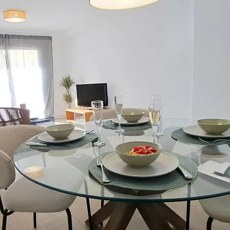 Piso Nuevo Y Luminoso En Apartmán *